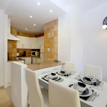 Mika Апартаменты